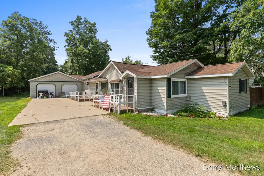298 Hawley Street, Hesperia, MI 49421 - Image #2