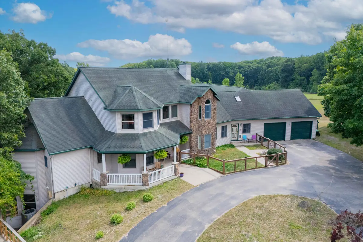 8565 W Cannonsville Road, Lakeview, MI 48850 - Image #1