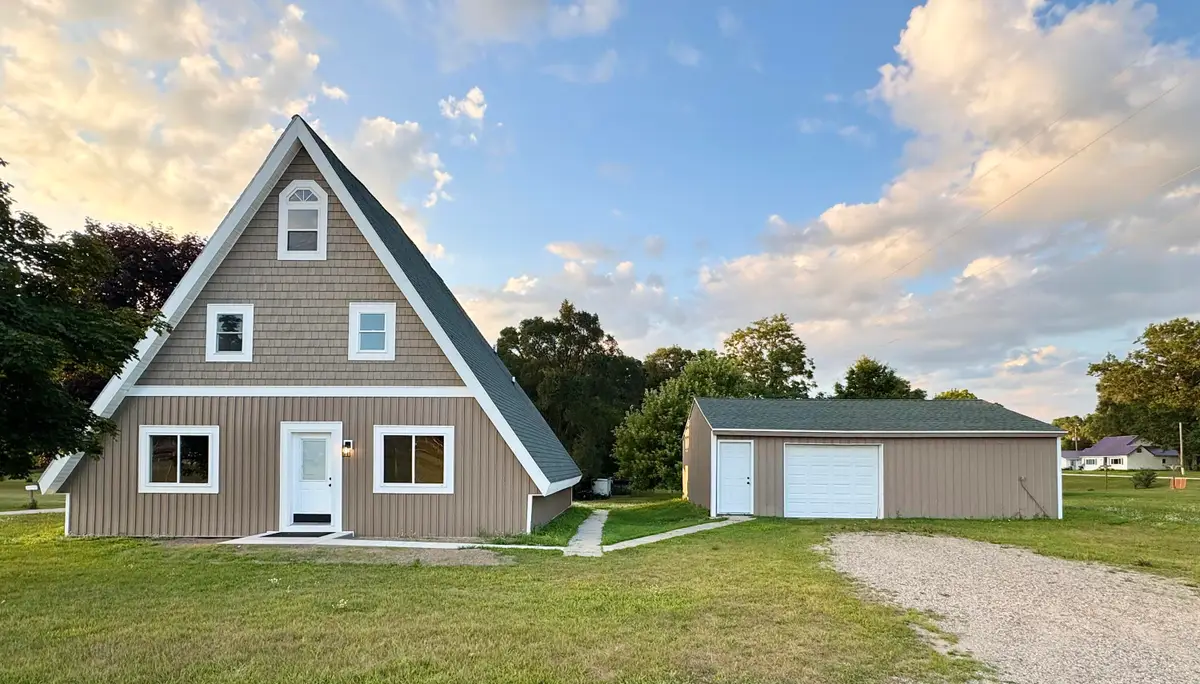 7292 Avenue F, Vestaburg, MI 48891 - #1