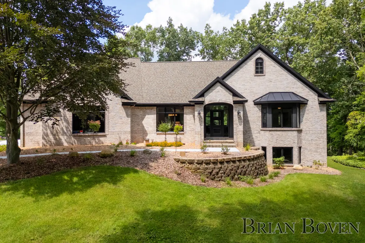 8311 Rum Creek Trail Ne, Rockford, MI 49341 - #1