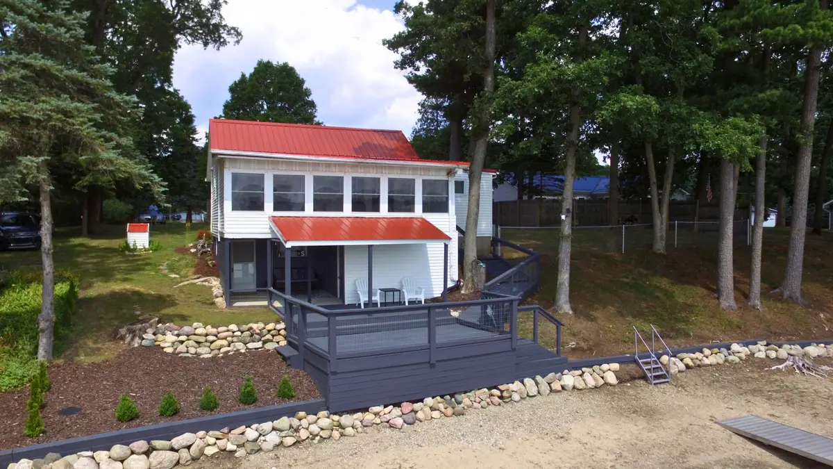 551 N Rock Lake Drive, Vestaburg, MI 48891 - Image #1