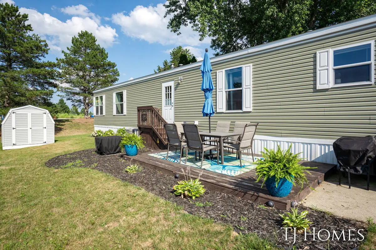 7300 Maize Drive Ne, Belmont, MI 49306 - Image #1