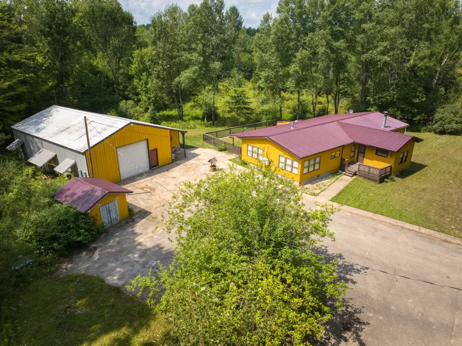 8271 N Lakola Road, Tustin, MI 49688 - Image #2