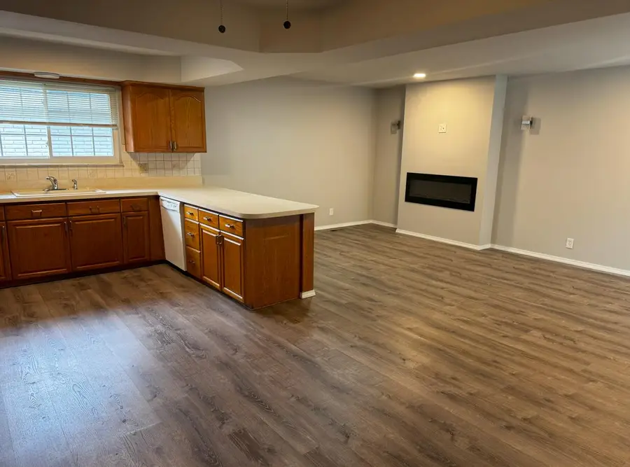 35695 Bonneville Drive, Sterling Heights, MI 48312 - Image #3