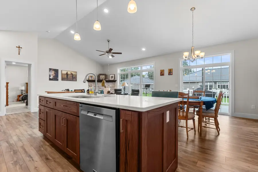 243 Auseon Court, Hillsdale, MI 49242 - Image #2