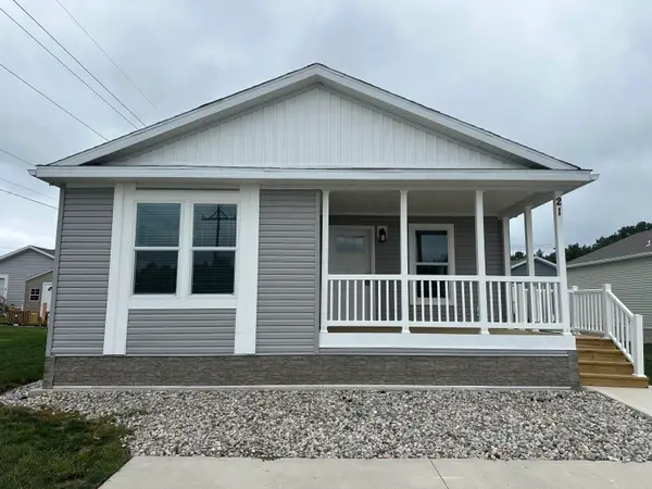 1283 E Ellis Road #21, Norton Shores, MI 49441