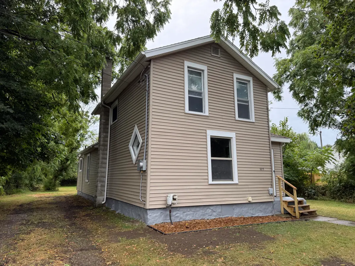 1015 N Blackstone Street, Jackson, MI 49202 - Image #1