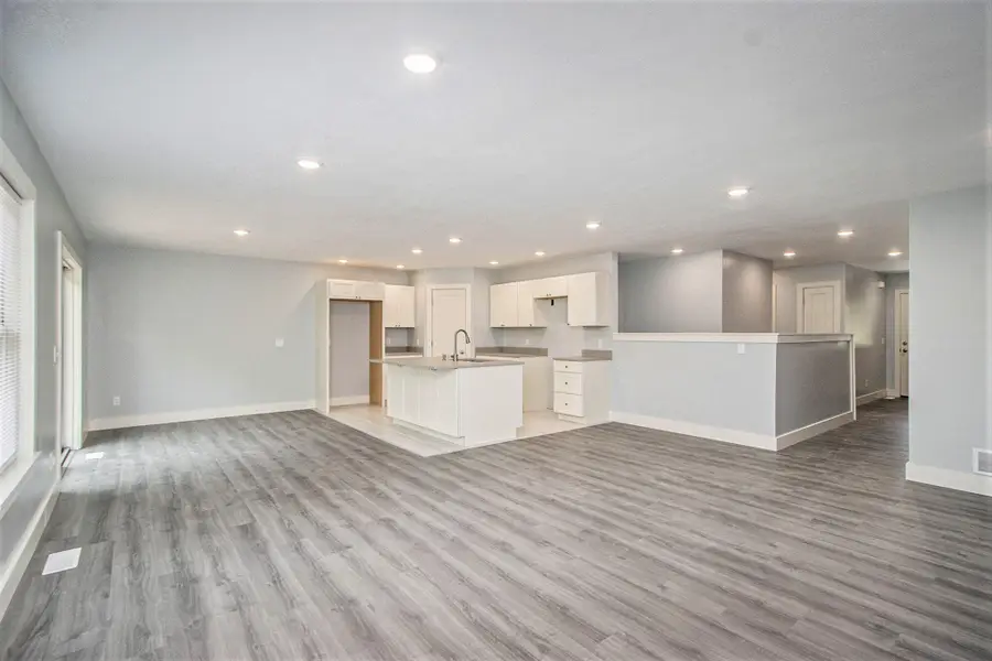 126 Goodwin Street, Allegan, MI 49010 - Image #2