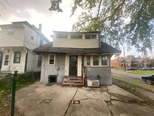 5203 Maplewood Avenue, Detroit, MI 48204 - Image #3