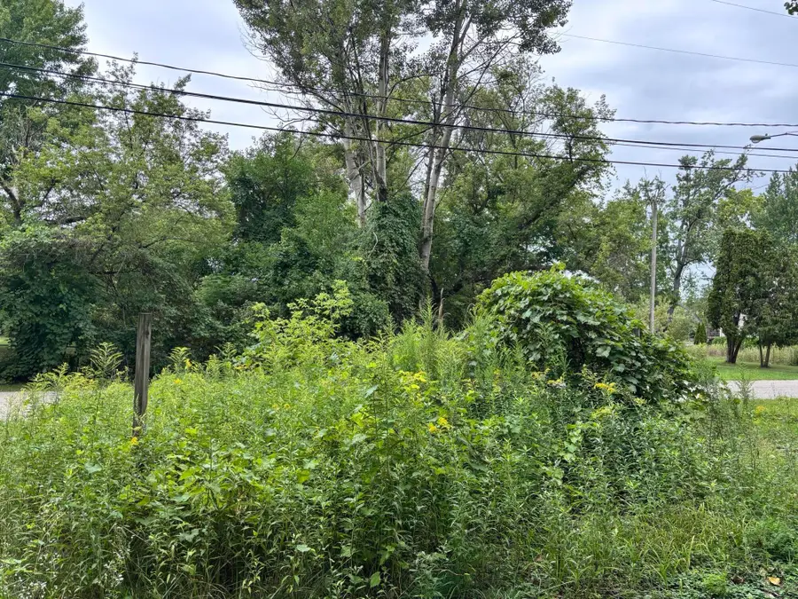 3661 Willow Drive Ne, Grand Rapids, MI 49525 - Image #3