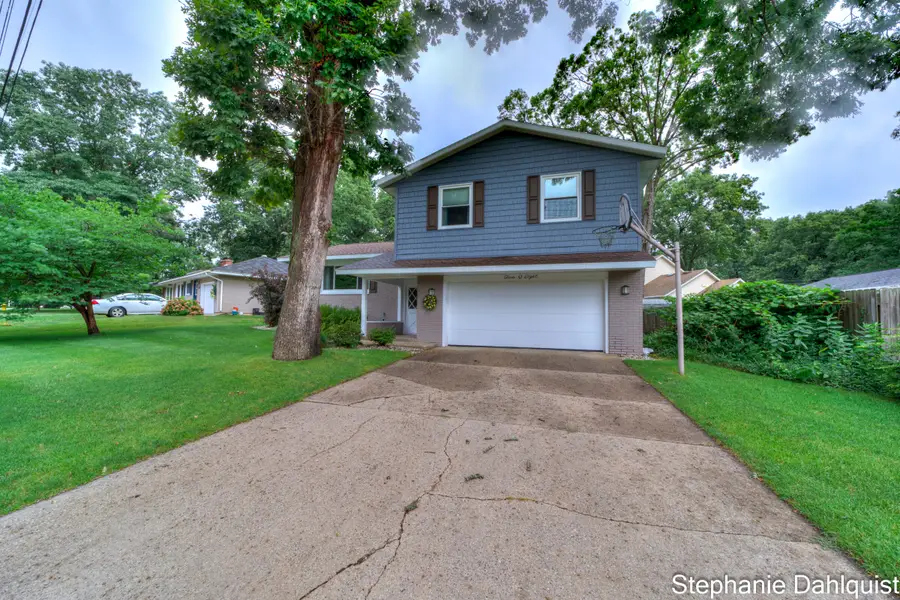 208 California, North Muskegon, MI 49445 - Image #3