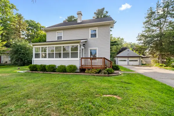 1050 Maynard Avenue, Jackson, MI 49202