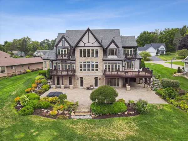 4349 Island View Drive, Fenton, MI 48430