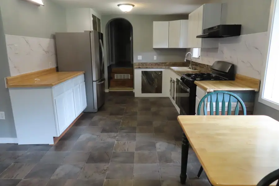 70293 Sheridan Drive, Edwardsburg, MI 49112 - Image #3