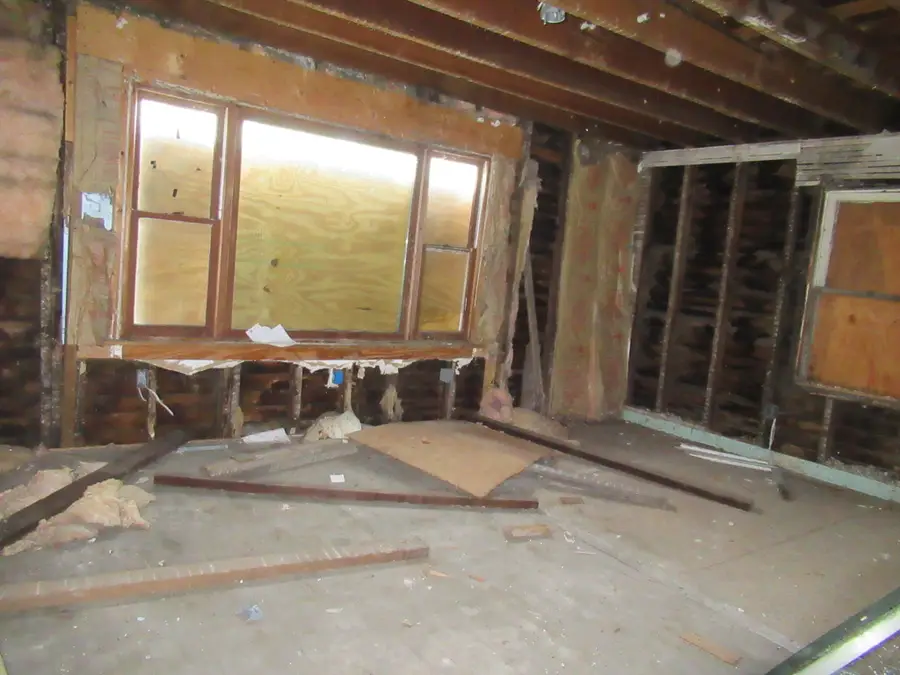 562 W Van Buren Street, Battle Creek, MI 49037 - Image #3