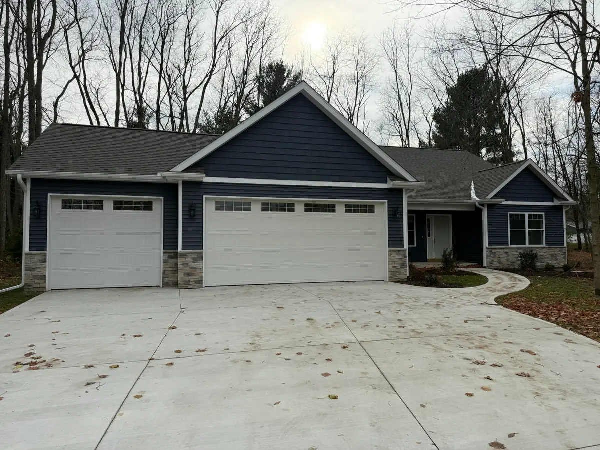 9194 Kellie Lane, Richland, MI 49083 - Image #1