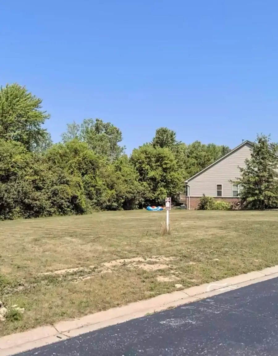 5954 Rolling Ridge Drive, Trenton, MI 48183 - Image #3