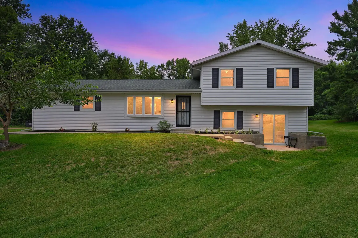 46282 24th Avenue, Bloomingdale, MI 49026 - Image #1