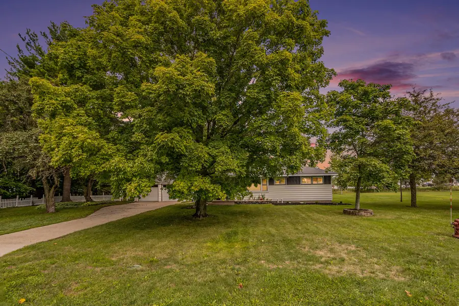 409 E Broadway Avenue, Scottville, MI 49454 - Image #3