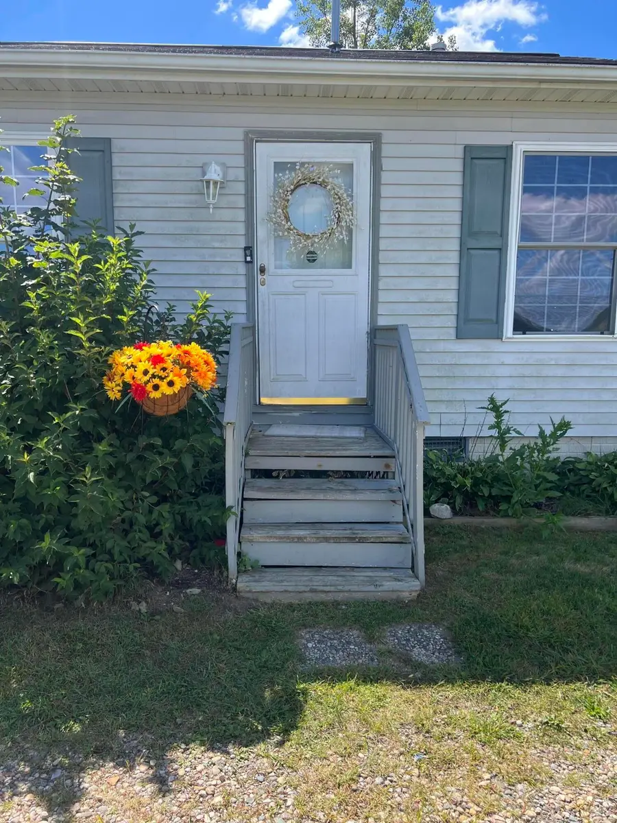 107 W Girard Road, Union City, MI 49094 - Image #2