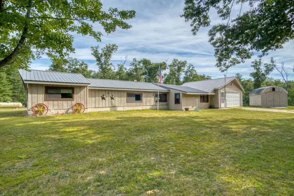 8298 W Hollyhock Avenue, Baldwin, MI 49304