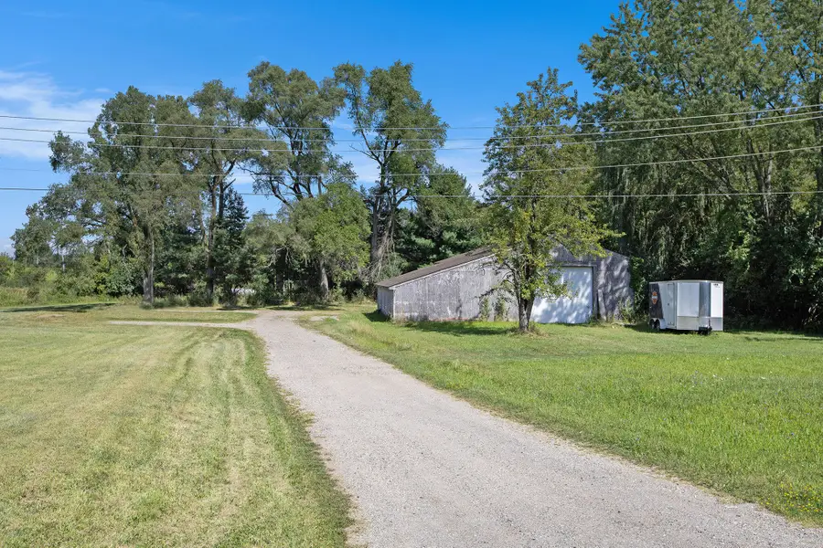 300 Cleveland Street, Chelsea, MI 48118 - Image #2