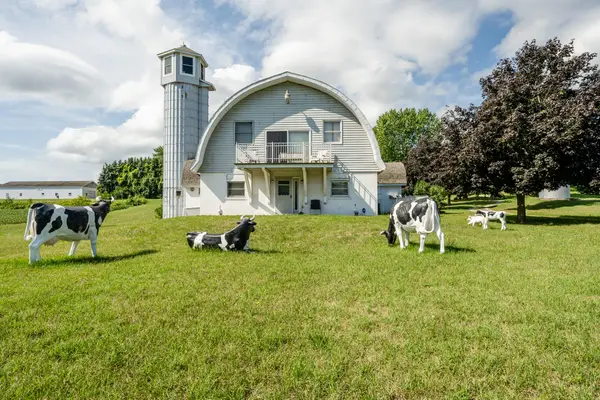 1955 Angling Road, Watervliet, MI 49098