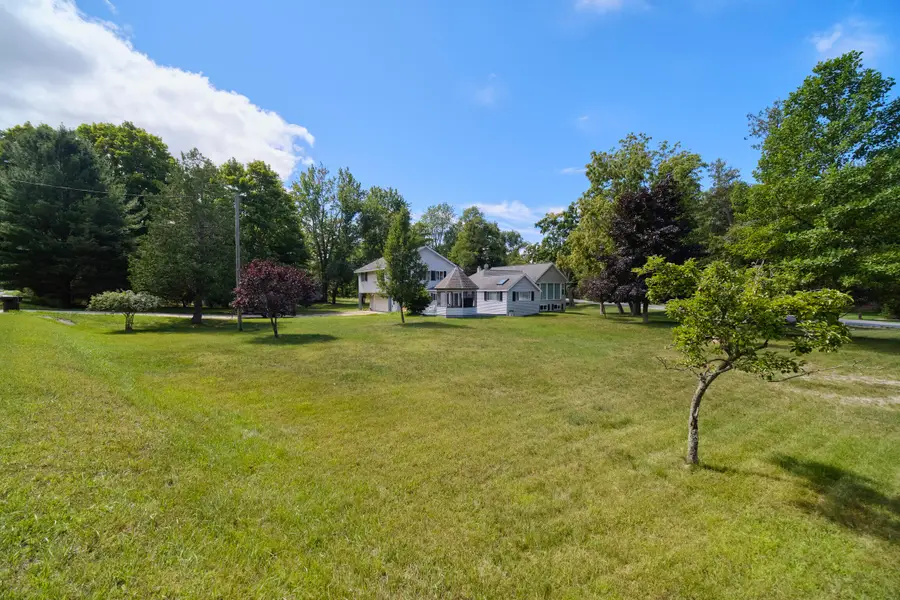 6665 Lakeshore Road, Manistee, MI 49660 - Image #2