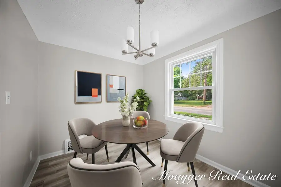 32 Holly Street Sw, Wyoming, MI 49548 - Image #3