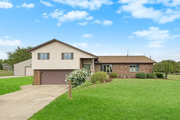 177 96th Ave, Holland, MI 49424