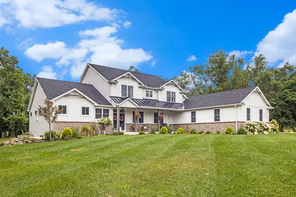 68575 W Banks Drive, Edwardsburg, MI 49112