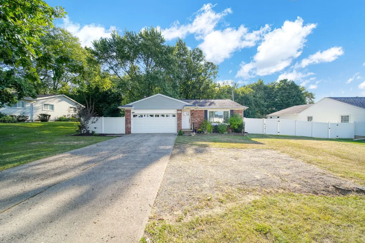 641 Robinson Road, Jackson, MI 49203 - Image #1