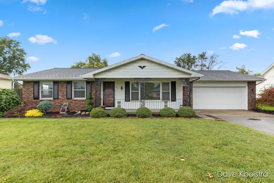 725 52nd Street Se, Kentwood, MI 49548 - Image #2