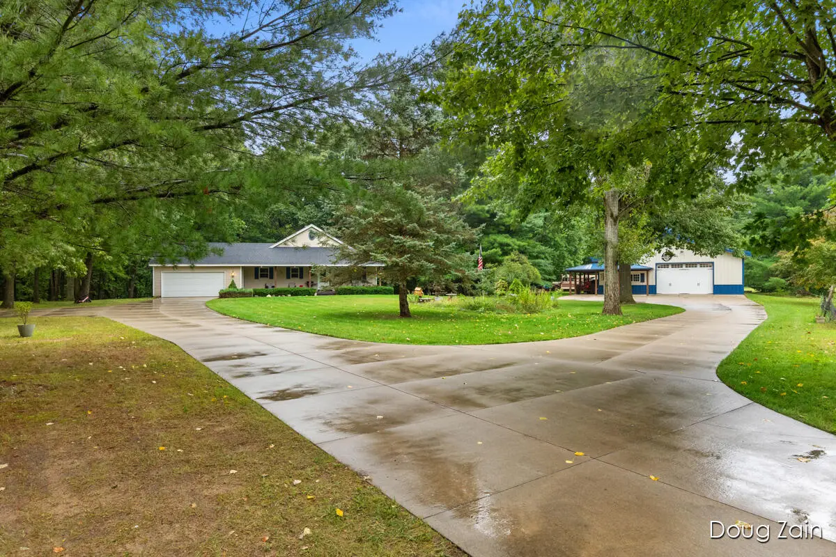 12710 Wabasis Avenue Ne, Cedar Springs, MI 49319 - Image #1