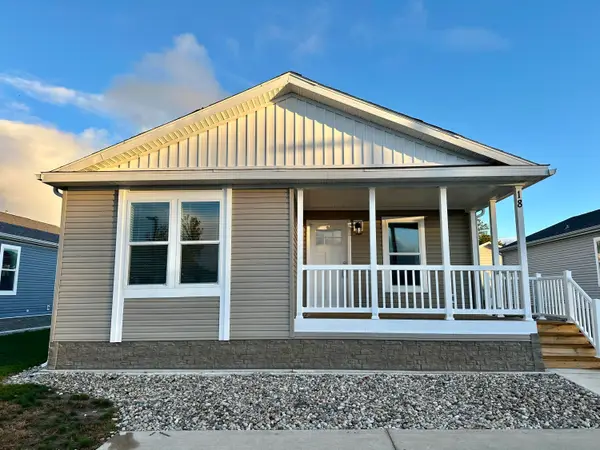 1283 E Ellis Road #18, Norton Shores, MI 49441