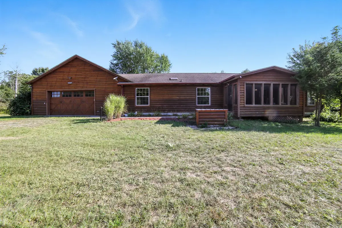 78667 40th Avenue, Covert, MI 49043 - Image #1