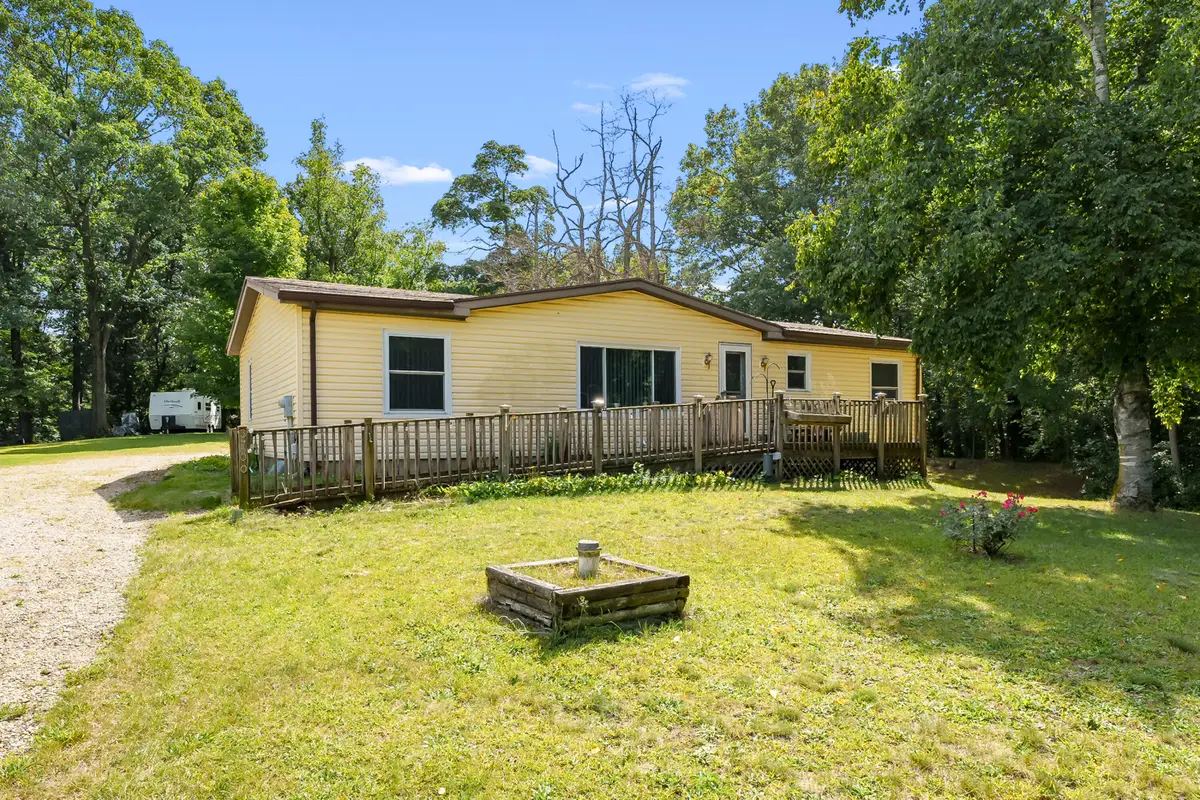 3700 D Avenue E, Kalamazoo, MI 49009 - Image #1