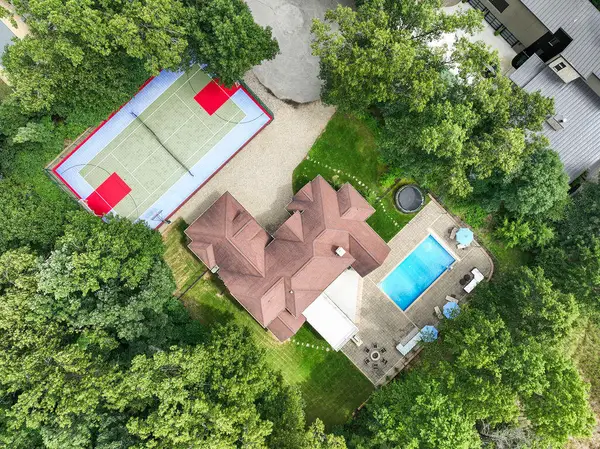 51323 Erich Lane, New Buffalo, MI 49117