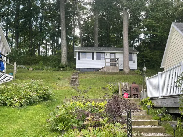 13697 Lower Bayside Drive, Belding, MI 48809