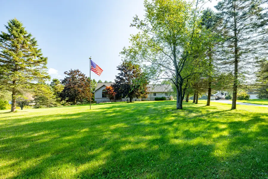 3738 Cullen Road, Howell, MI 48855 - Image #2