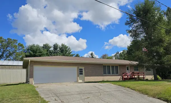 4872 Lester Avenue, Fremont, MI 49412