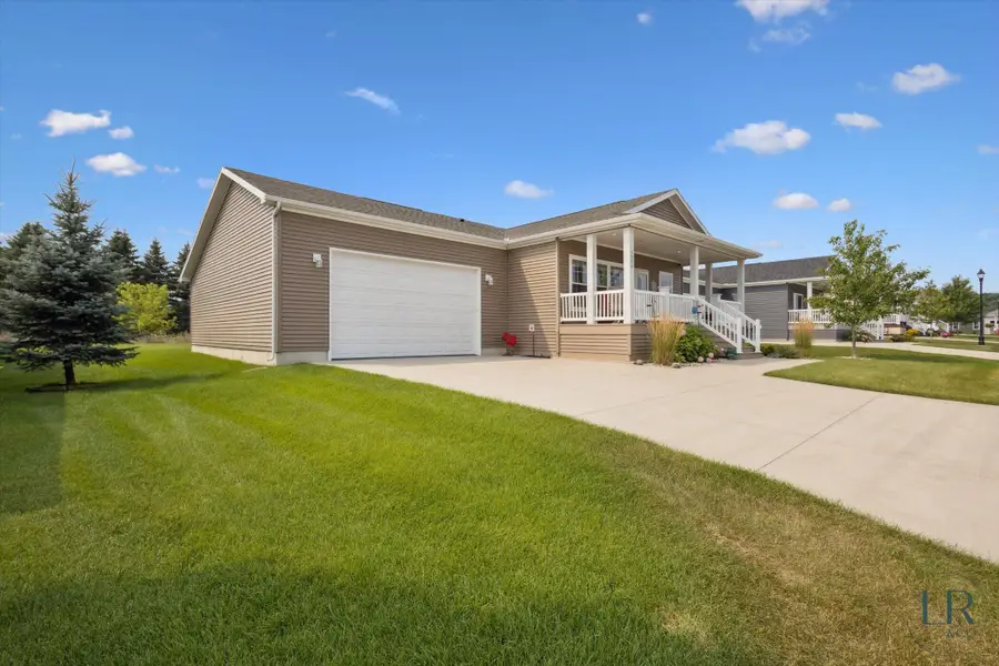 5906 Trillium Hills Drive Ne, Rockford, MI 49341 - Image #3