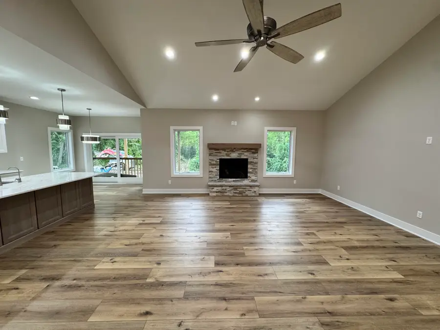 5570 Golf Club Road, Howell, MI 48843 - Image #3