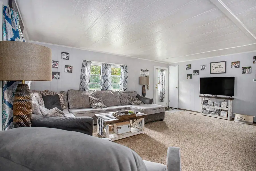 316 Kane Road, Colon, MI 49040 - Image #3