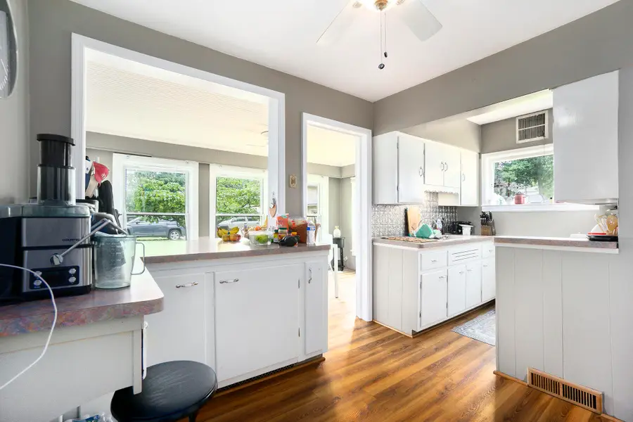 317 E Chart Street, Plainwell, MI 49080 - Image #3