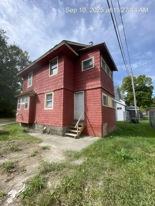 112 Lincoln Ct Court, Jackson, MI 49203 - Image #2