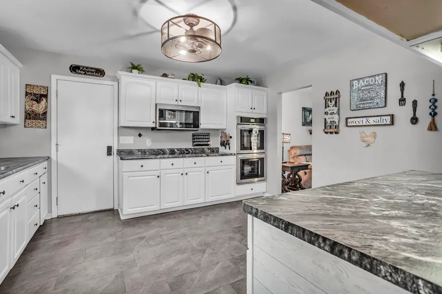 2466 Smiley Way, Jackson, MI 49203 - Image #3