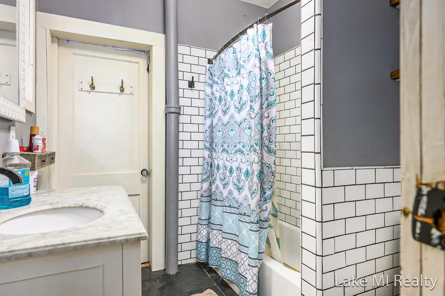 426 W Bridge Street, Plainwell, MI 49080 - Image #3