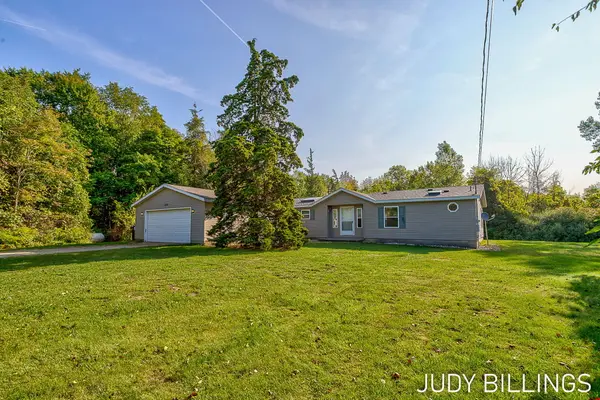 2499 64th Street Street, Fennville, MI 49408