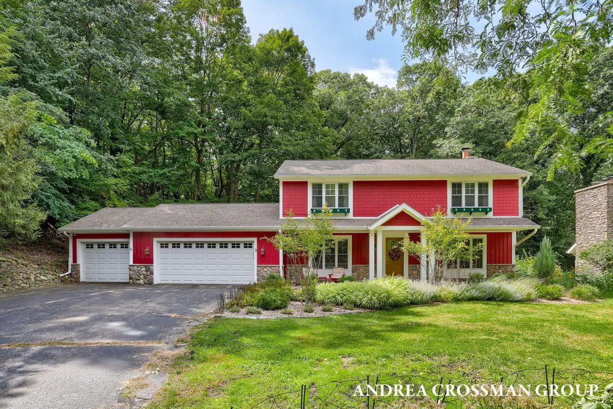 210 Timbercrest Court, Holland, MI 49424 - Image #1